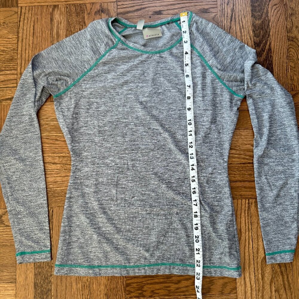 Athleta Rashguard - Picture 5 of 5